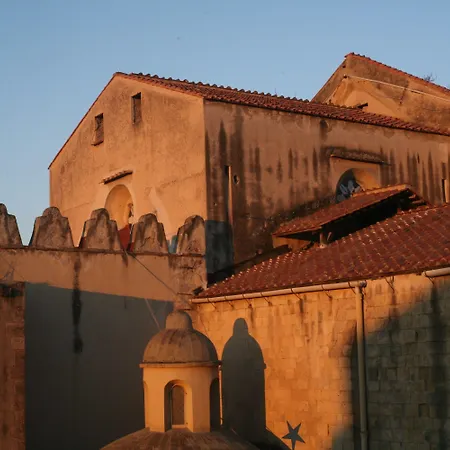 A Casa Del Principe Lt Nocleg ze śniadaniem 4*