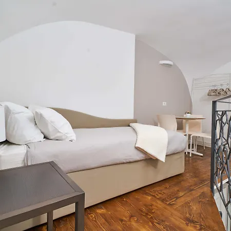 Bed and Breakfast A Casa Del Principe Lt Νάπολη